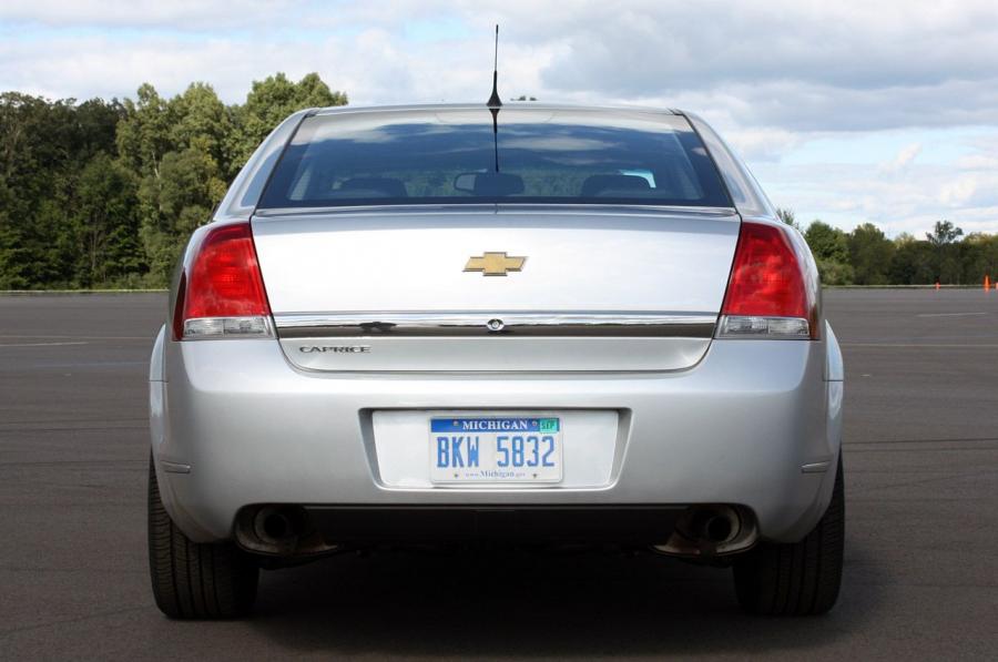  Chevrolet Caprice PPV 9C3 Spec 2012 года  (фото 5 из 36)